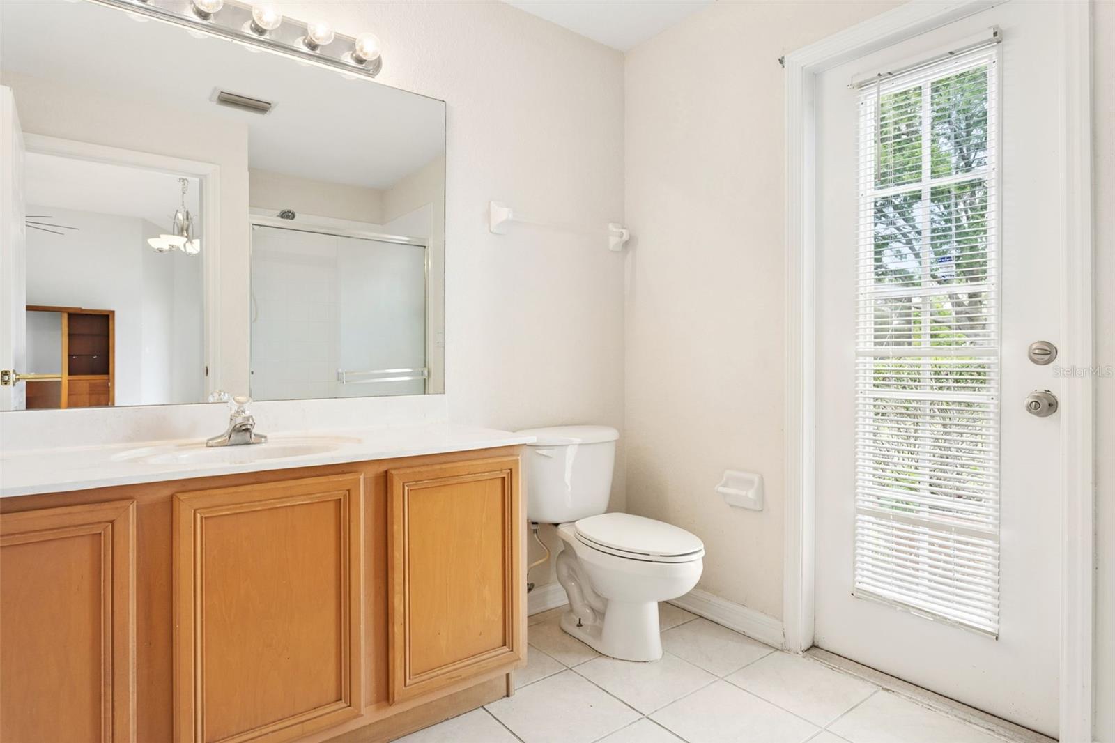 OAK CREEK - Residential