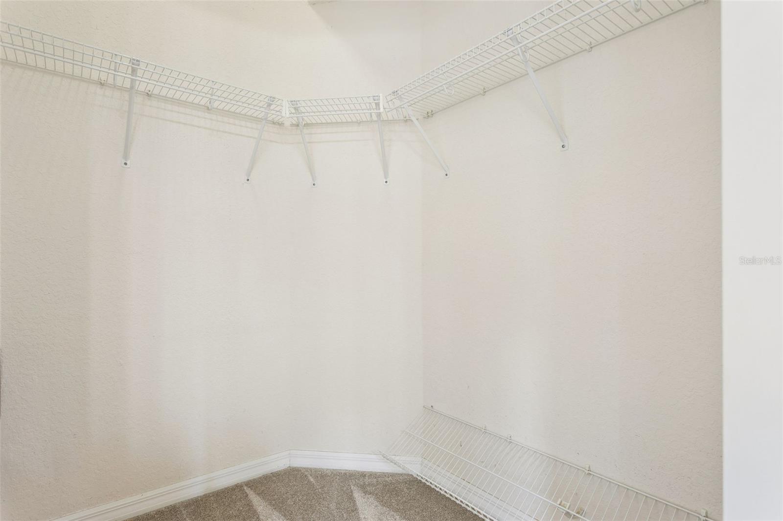 OAK CREEK - Residential