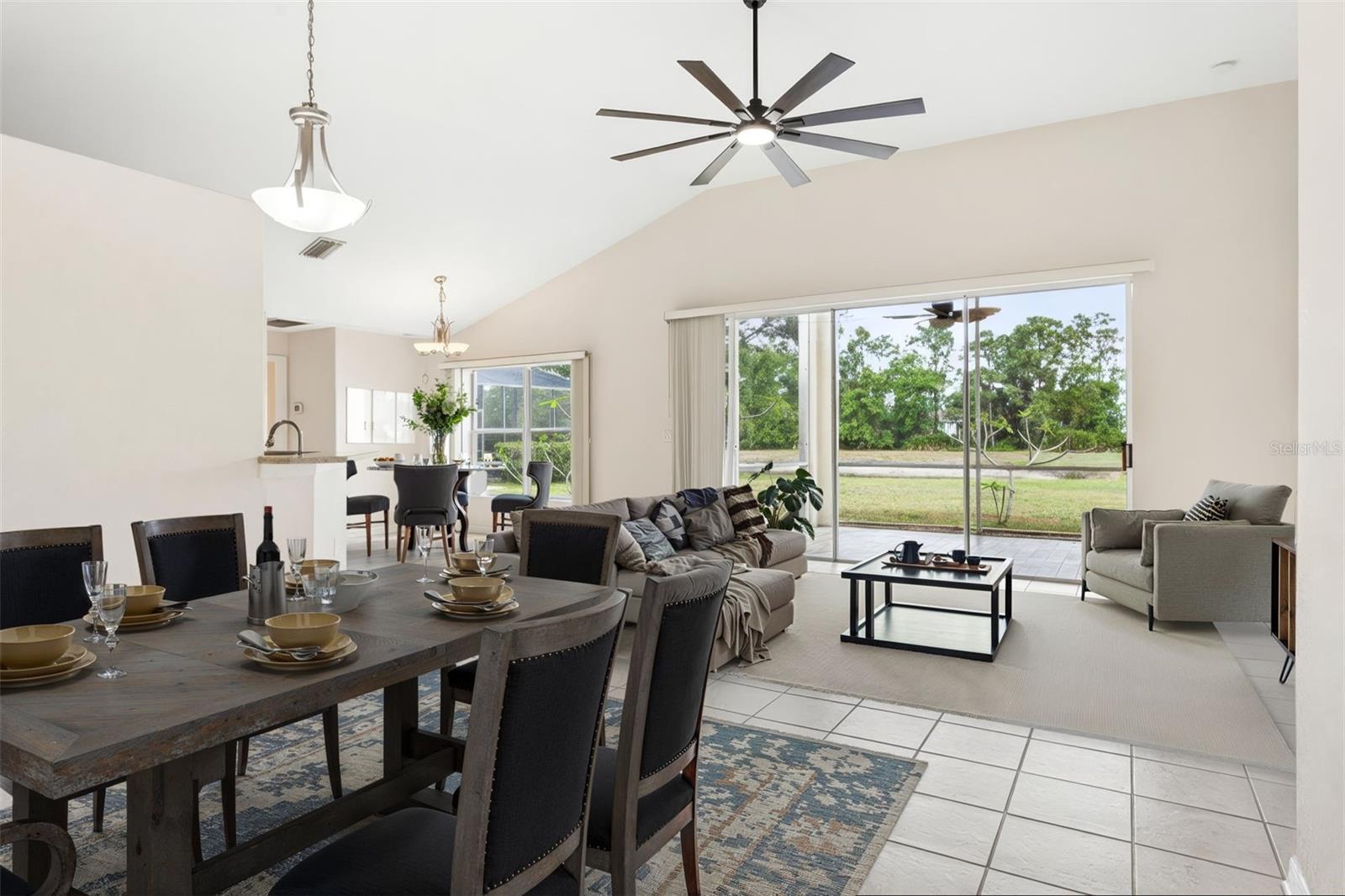 OAK CREEK - Residential