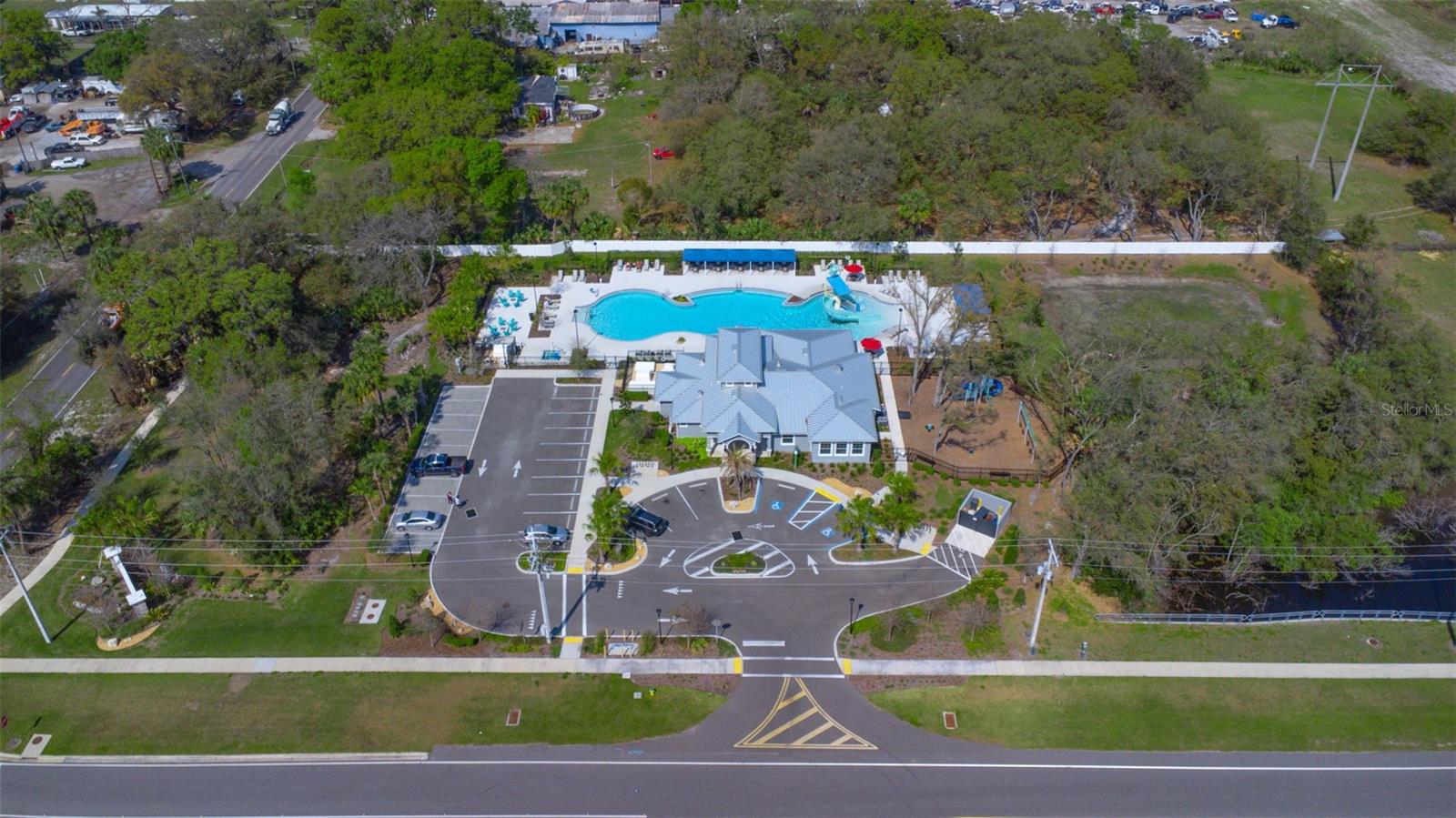 OAK CREEK - Residential