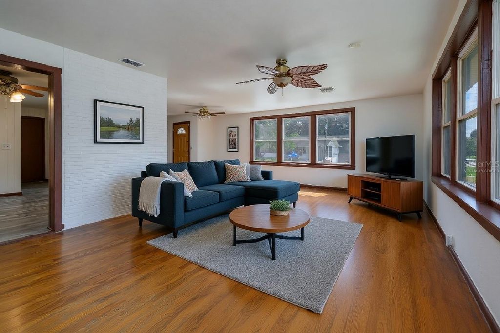 Photo of 134 S Julia Avenue, Deland, FL 32720 (MLS # V4944618)