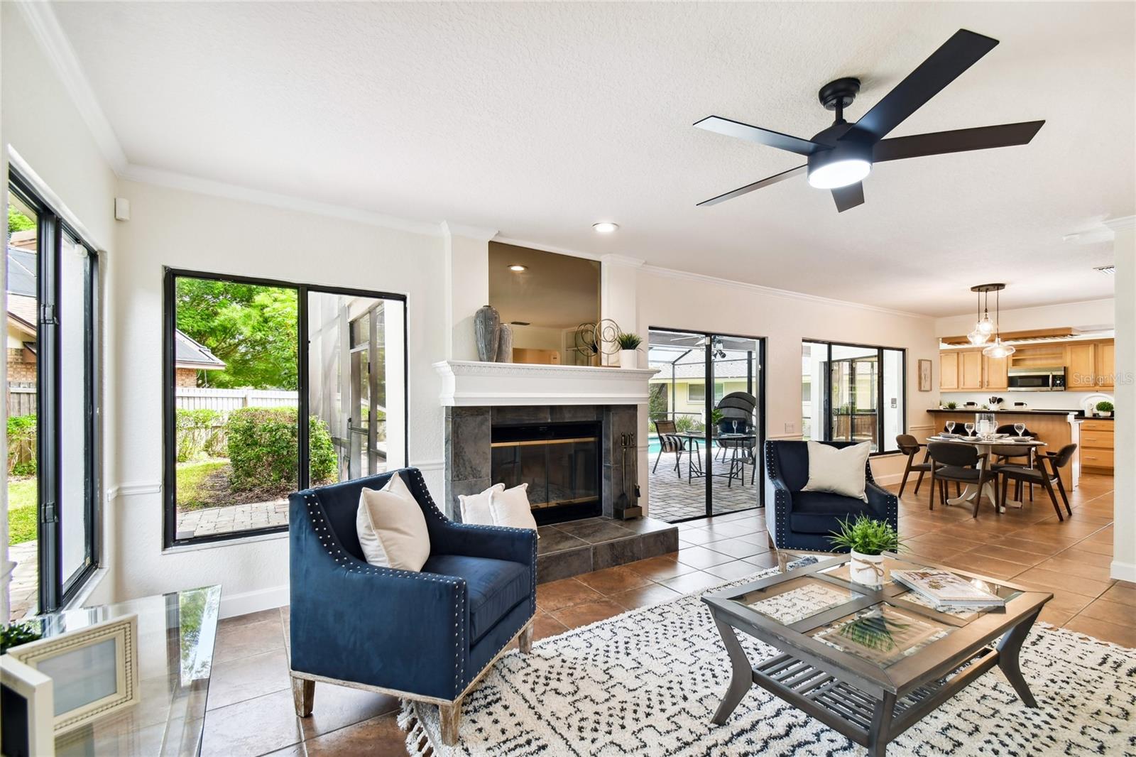 LAKE MAGDALENE MANORS - Residential