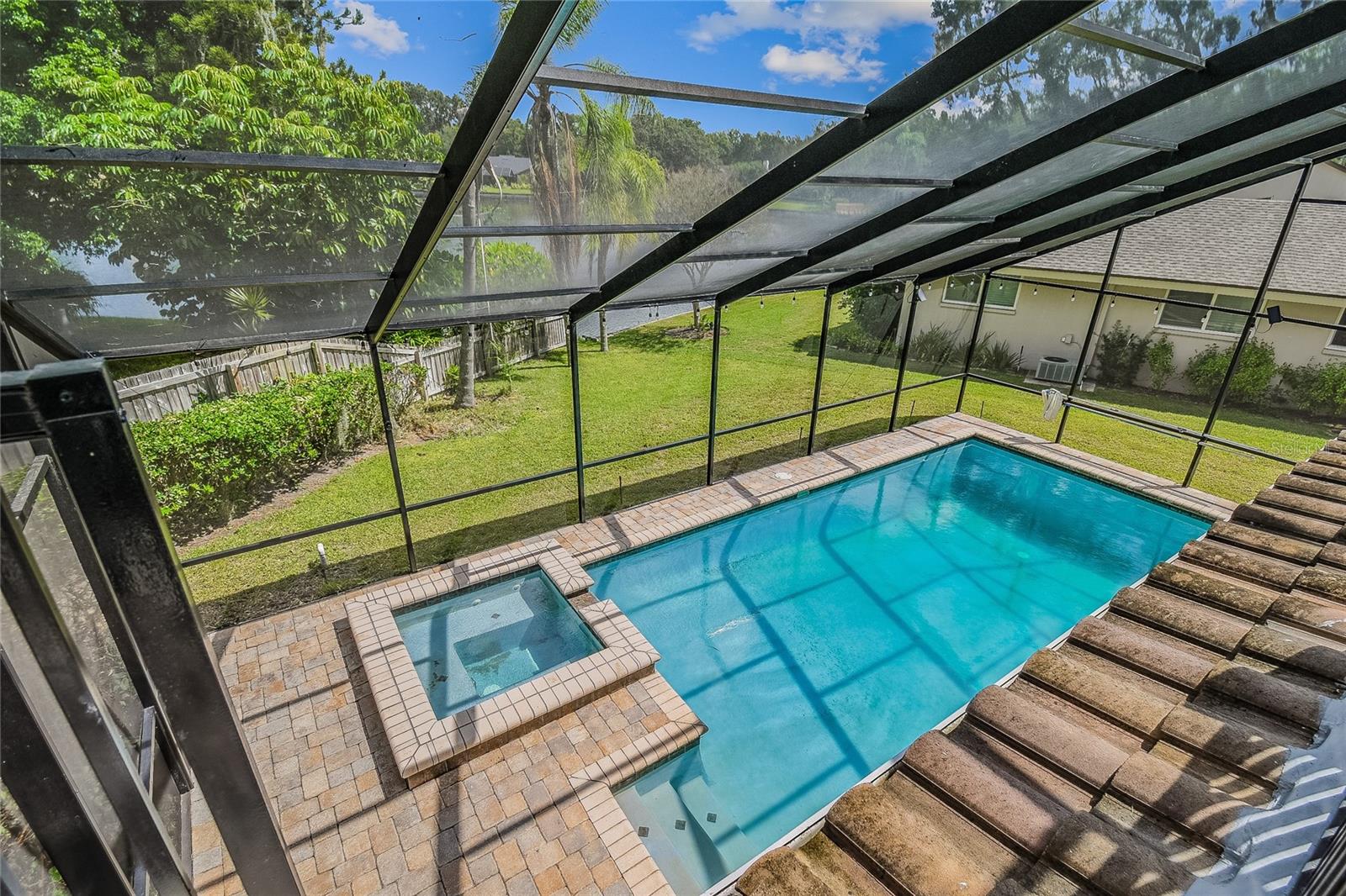 LAKE MAGDALENE MANORS - Residential