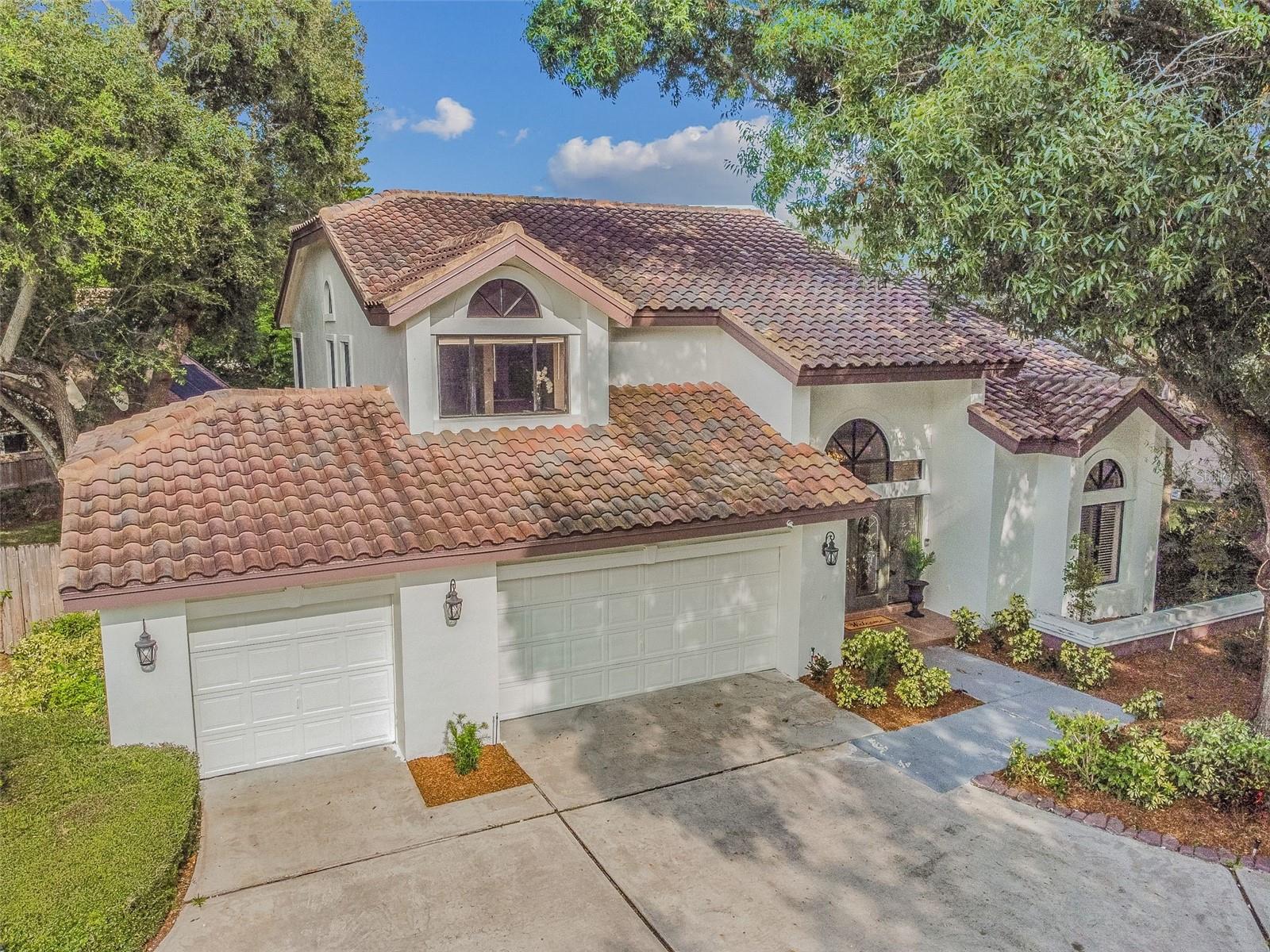 LAKE MAGDALENE MANORS - Residential