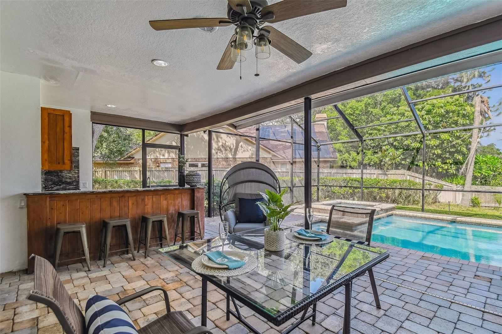 LAKE MAGDALENE MANORS - Residential