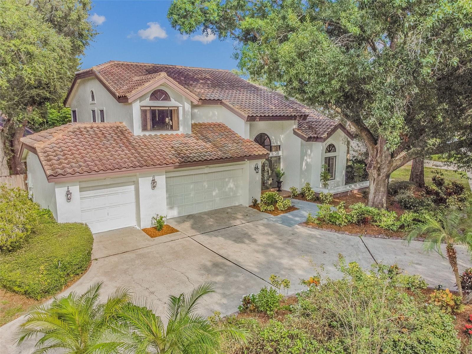 LAKE MAGDALENE MANORS - Residential