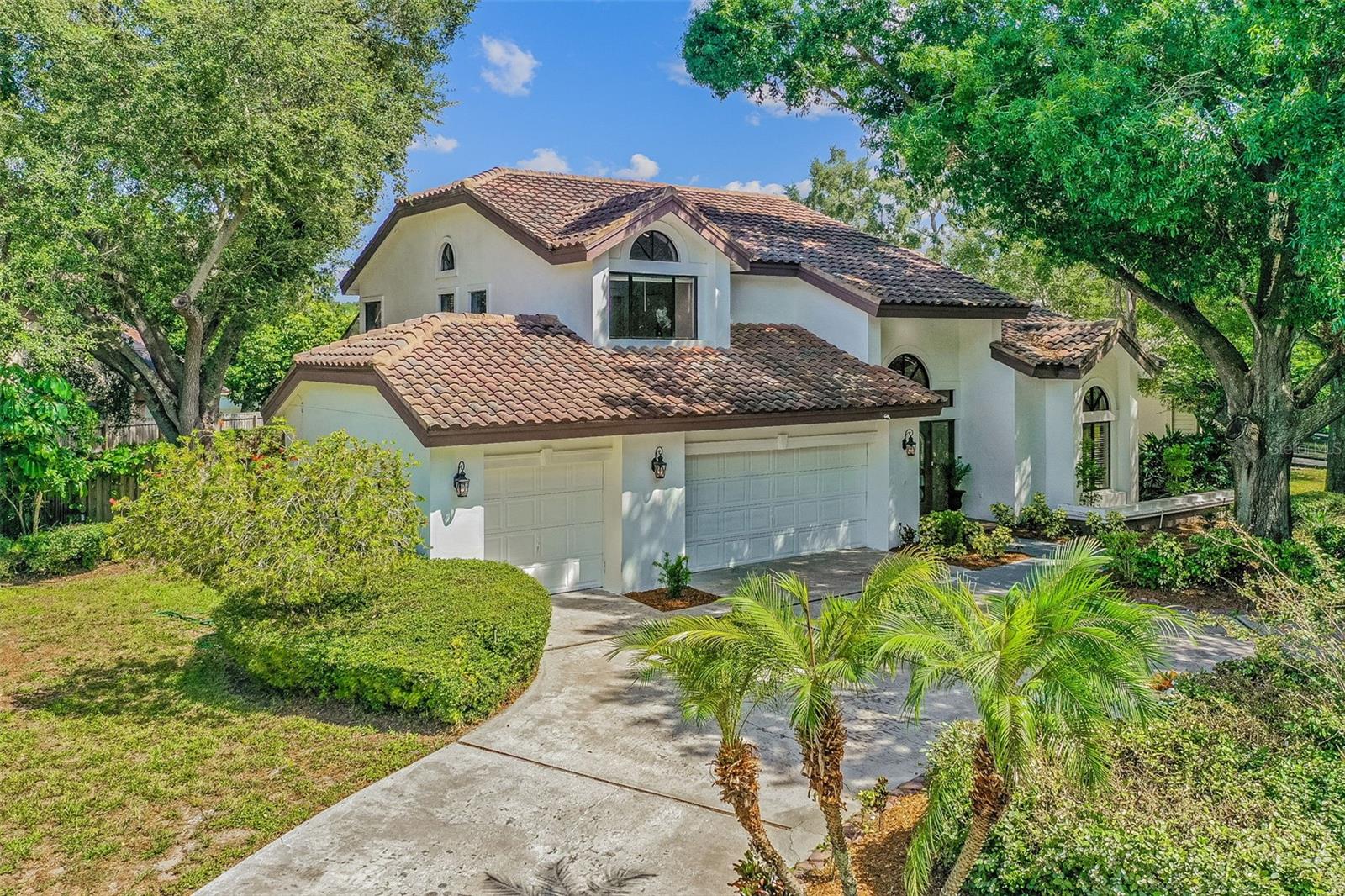 LAKE MAGDALENE MANORS - Residential