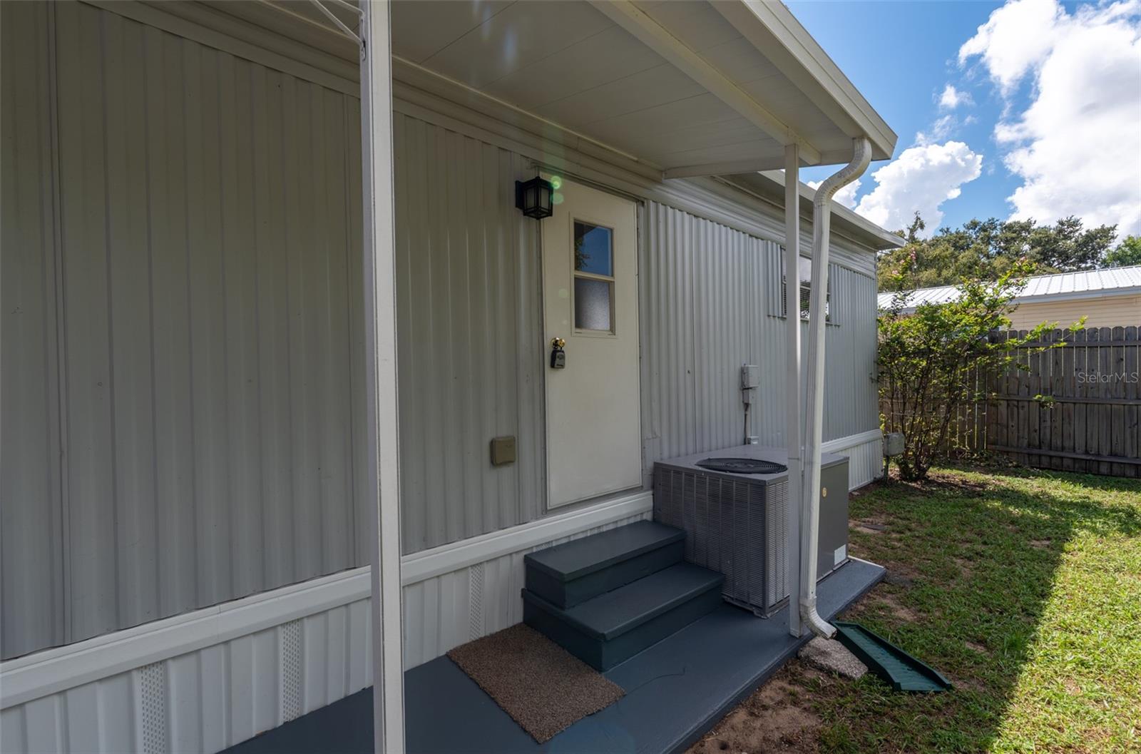 MONTVERDE MOBILE HOME SUB - Residential