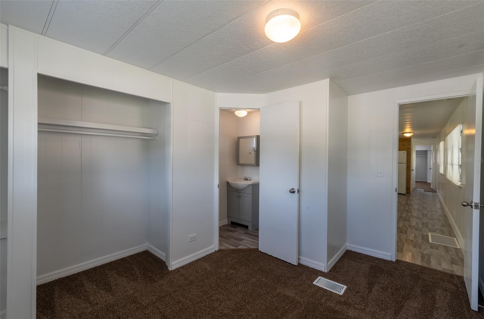 MONTVERDE MOBILE HOME SUB - Residential