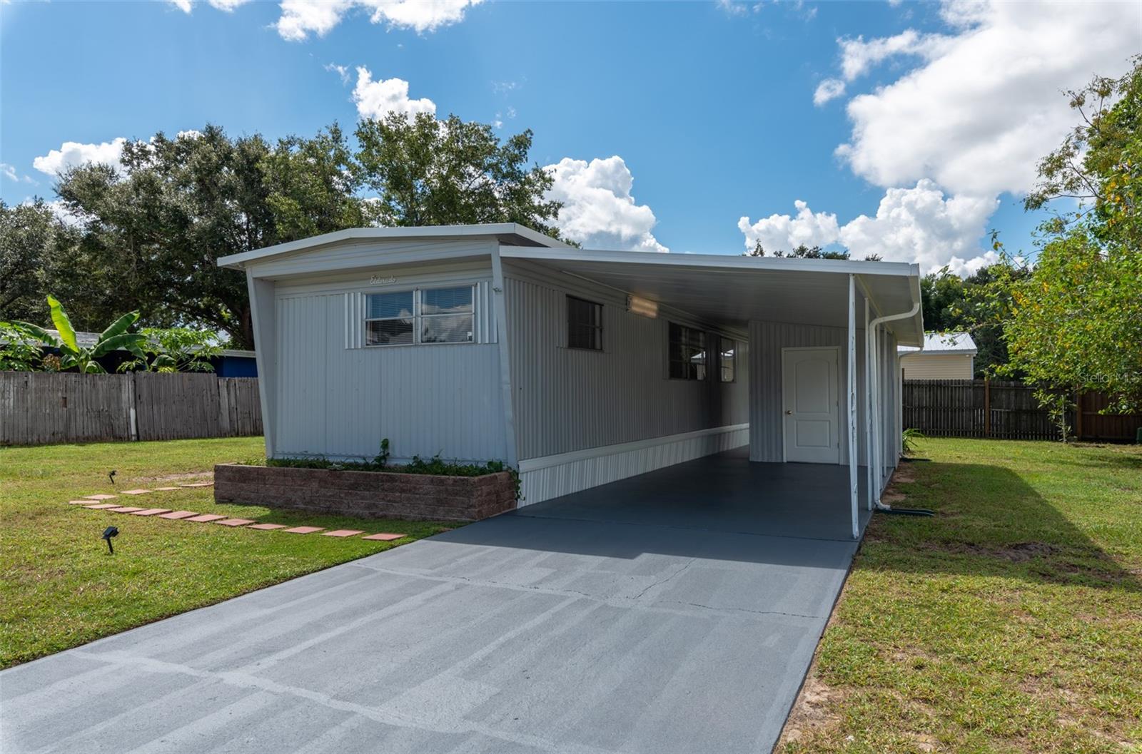 MONTVERDE MOBILE HOME SUB - Residential