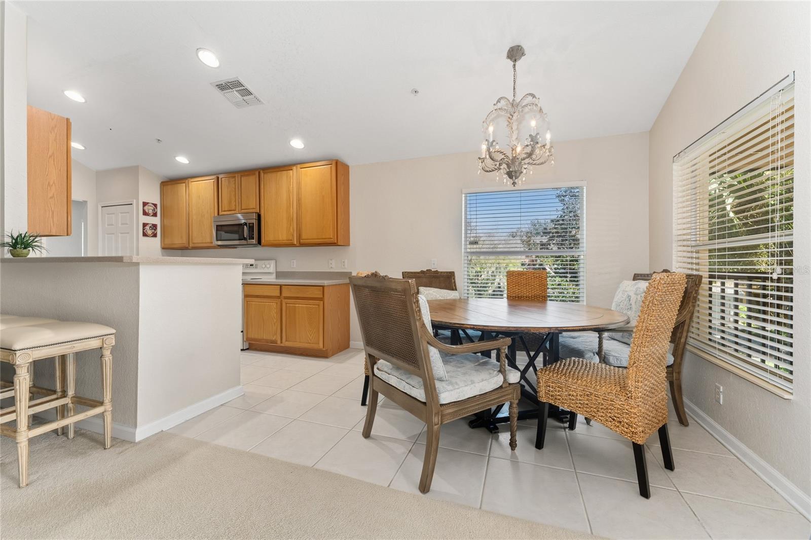 CARRIAGE HOMES/STONEBRIDGE COM - Residential