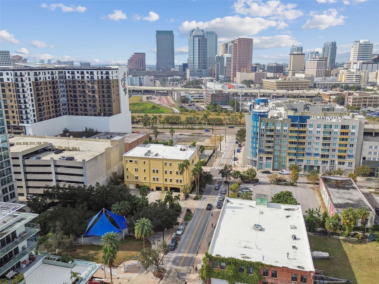 THE PLACE AT CHANNELSIDE A CON - Residential