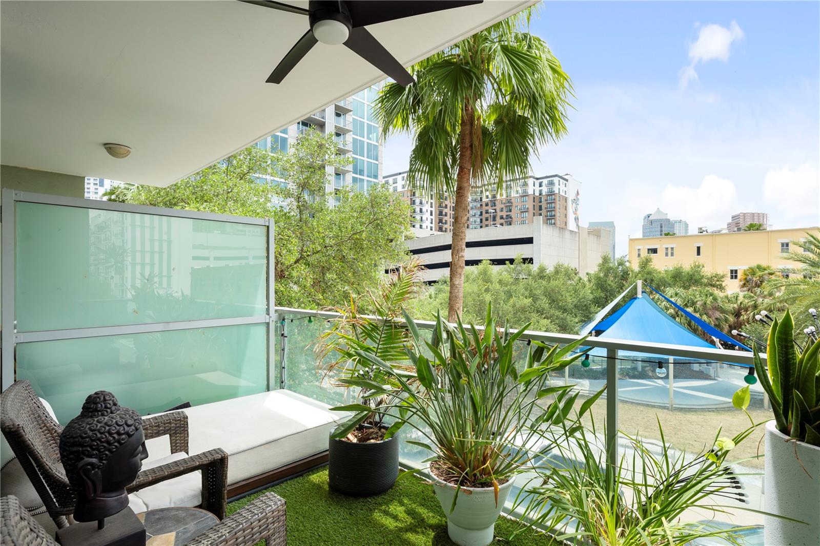 THE PLACE AT CHANNELSIDE A CON - Residential