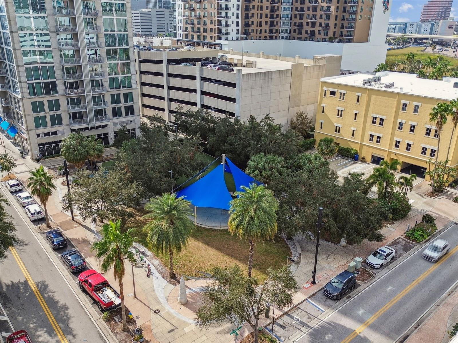 THE PLACE AT CHANNELSIDE A CON - Residential