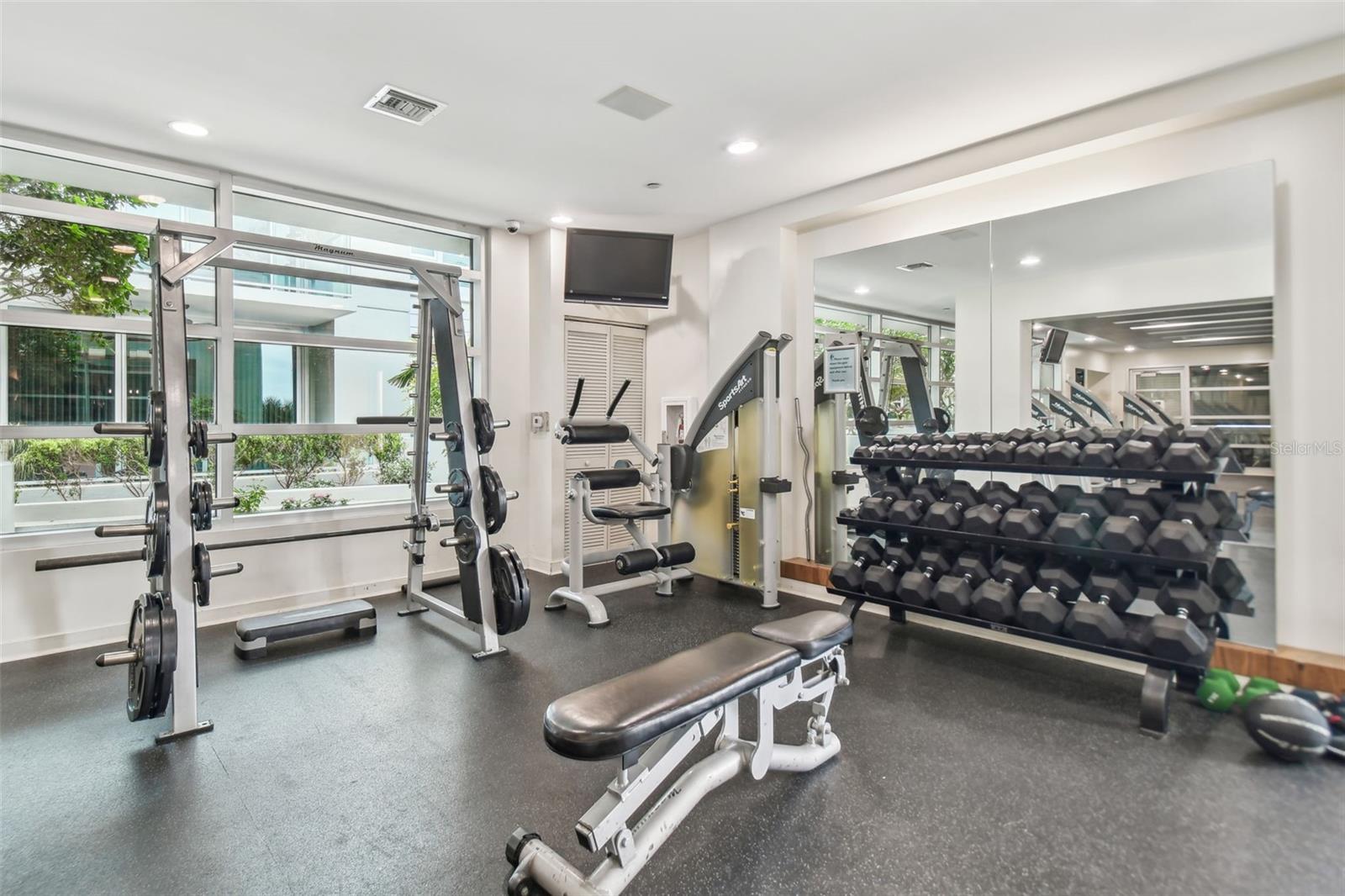 THE PLACE AT CHANNELSIDE A CON - Residential