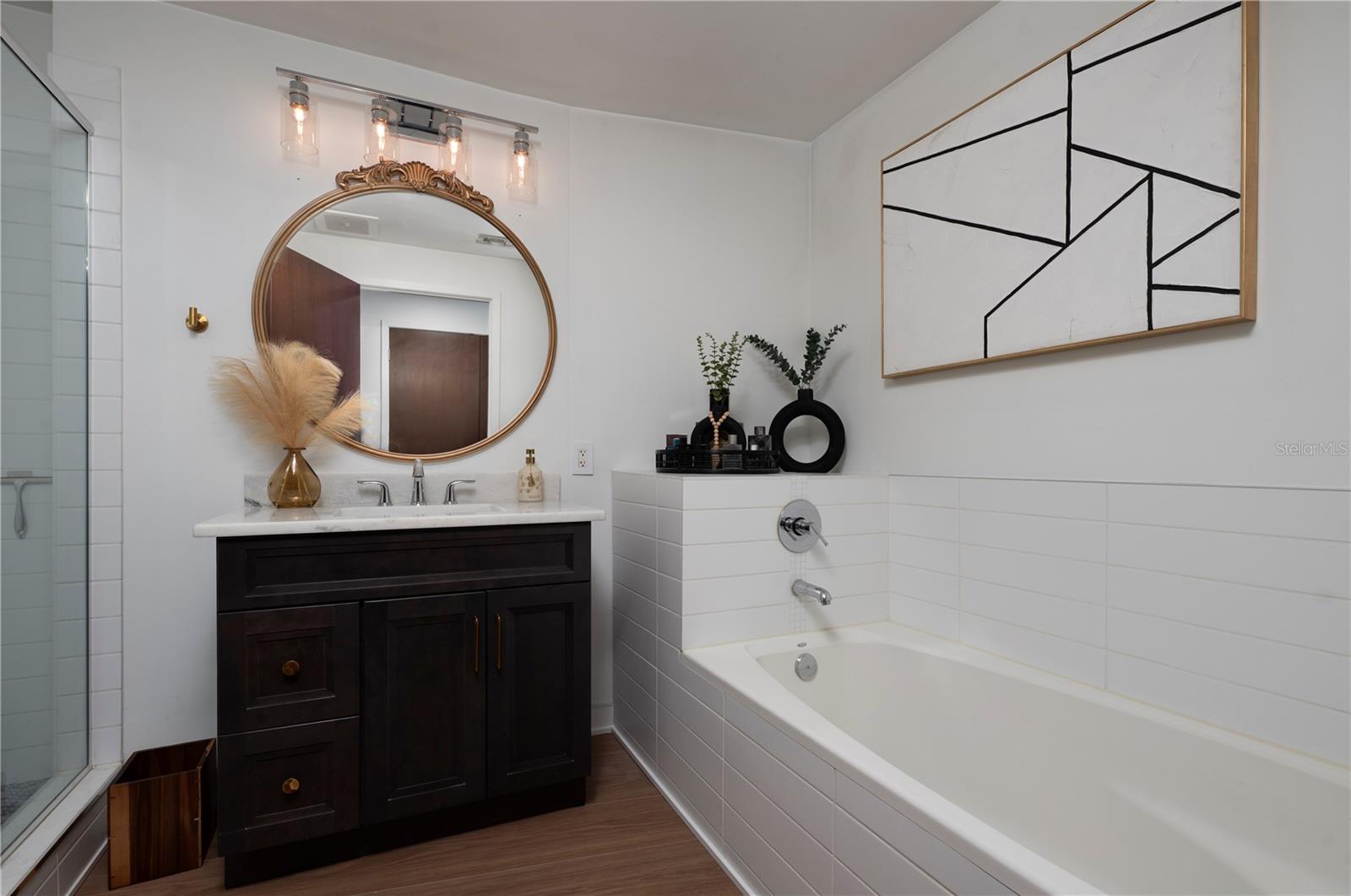 THE PLACE AT CHANNELSIDE A CON - Residential