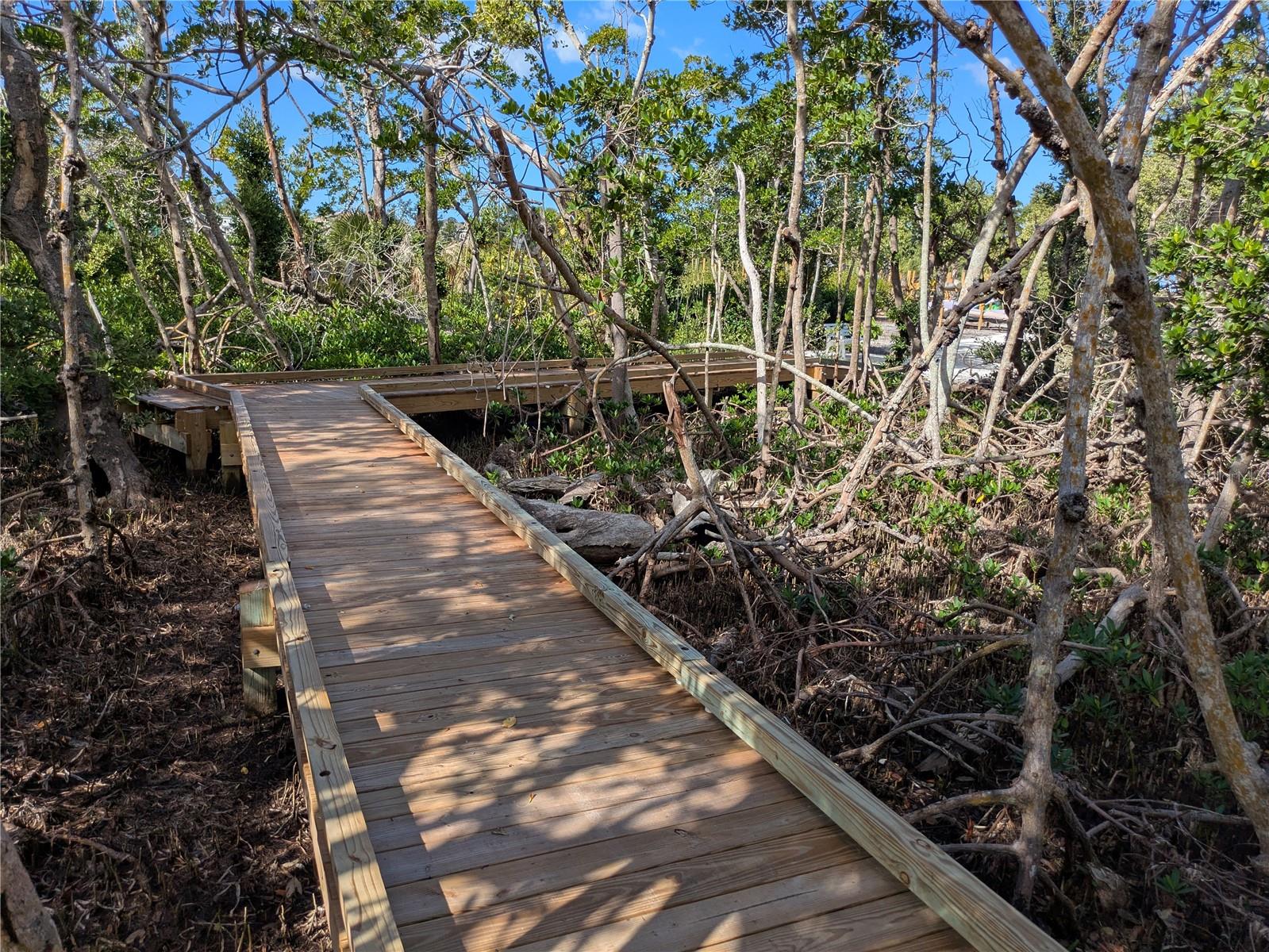 BAYPORT BCH & TEN PH D - Residential