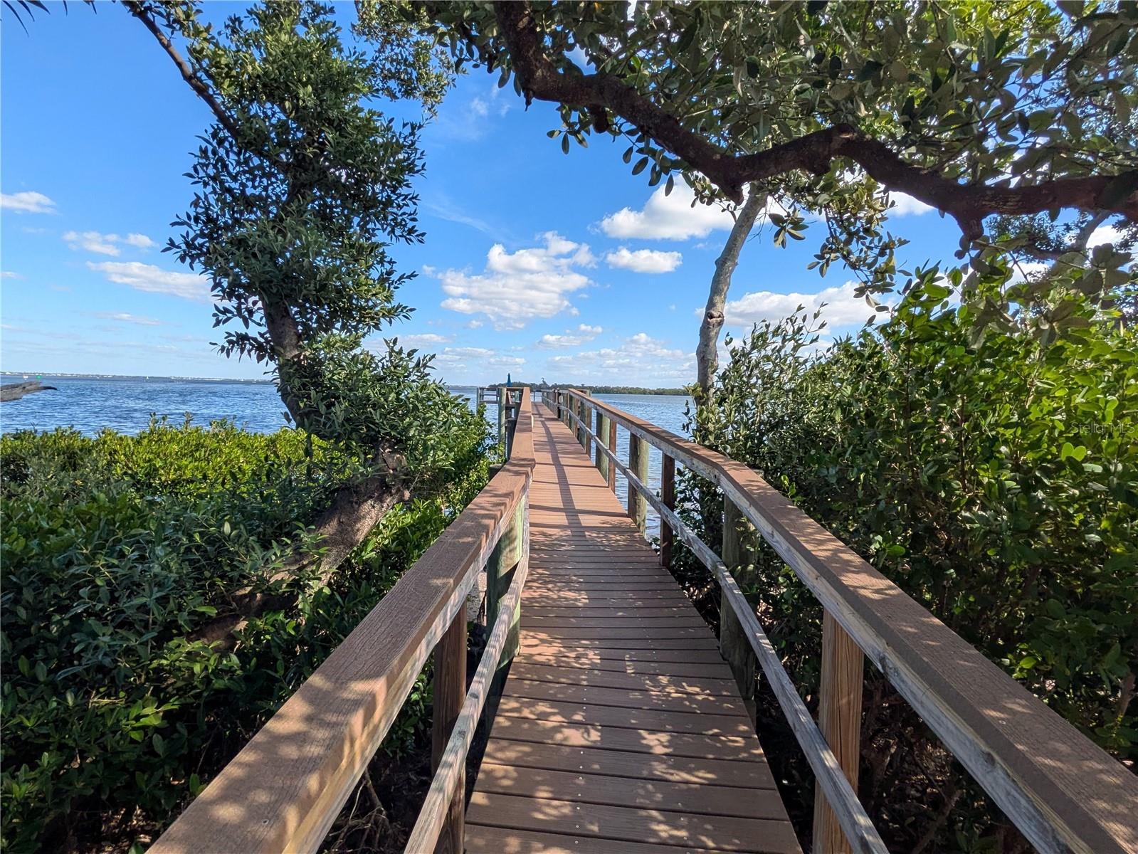 BAYPORT BCH & TEN PH D - Residential