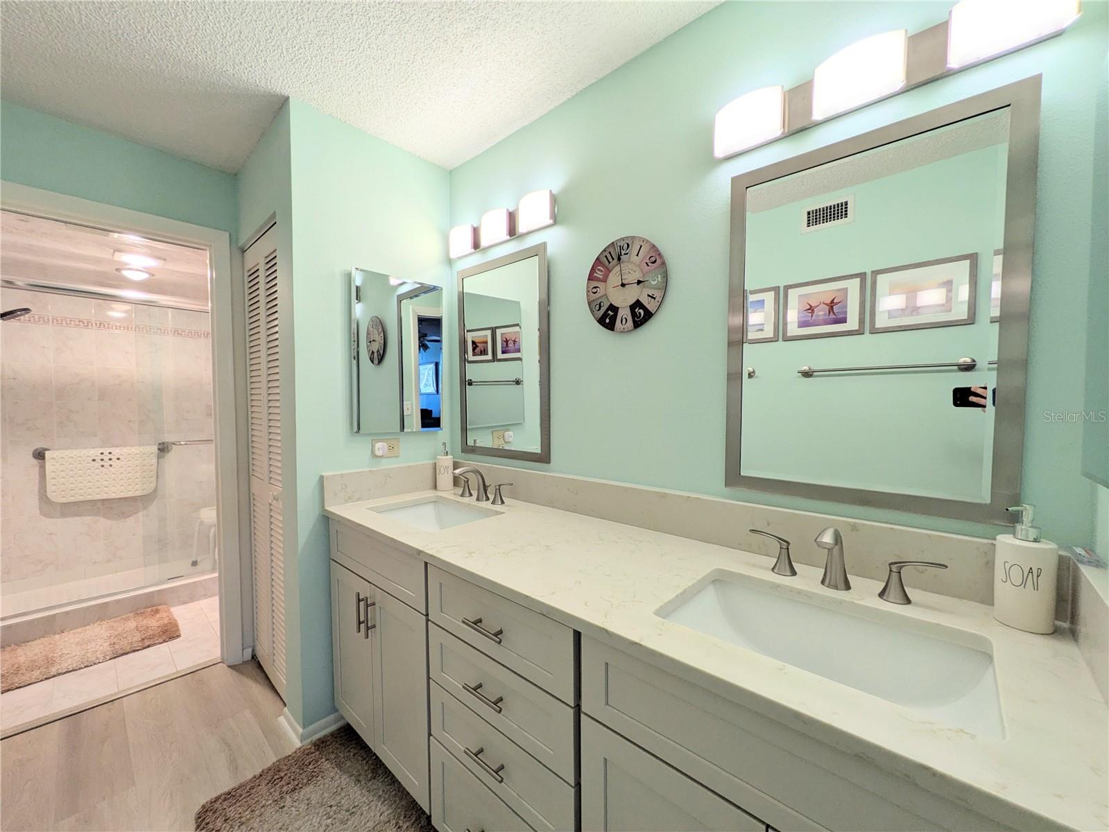 BAYPORT BCH & TEN PH D - Residential