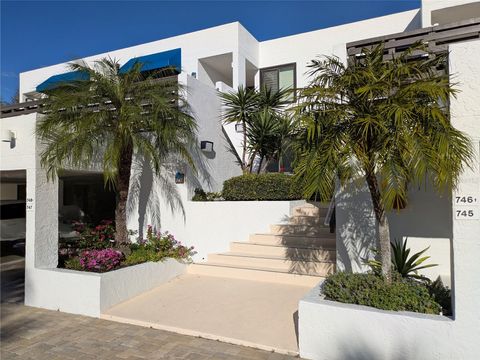 747 BAYPORT WAY 747 LONGBOAT KEY FL 34228