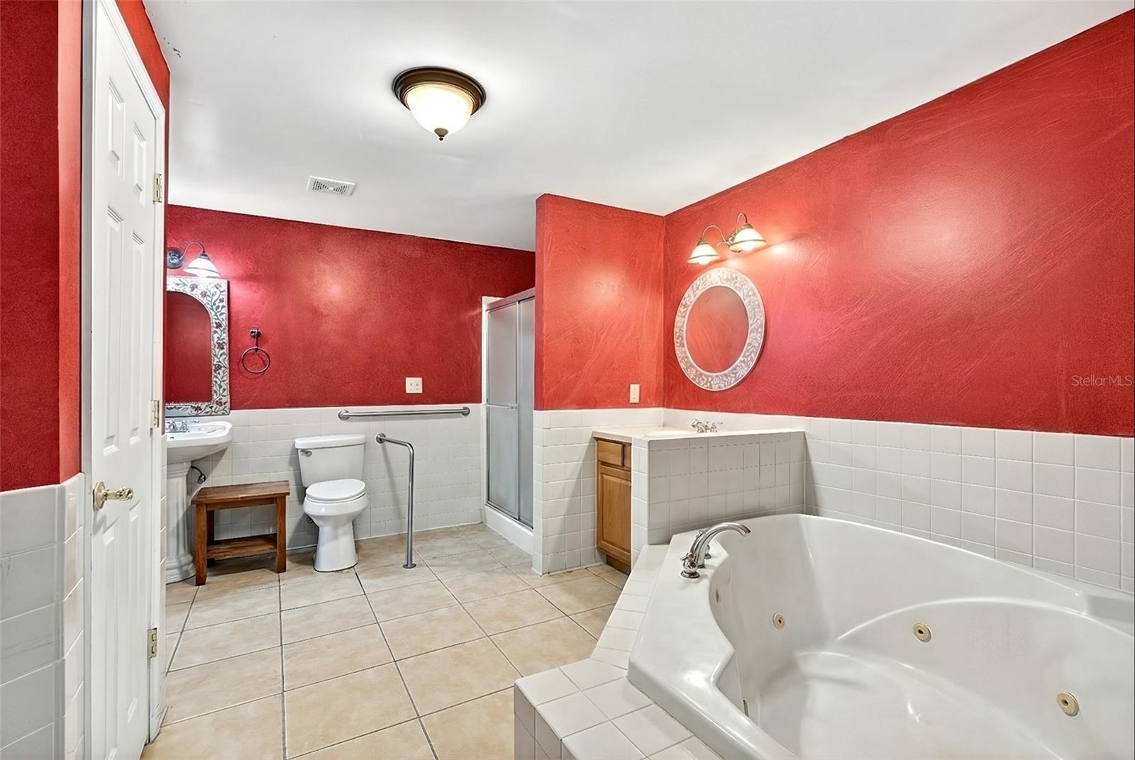 BLOCH BROTHERS - Residential