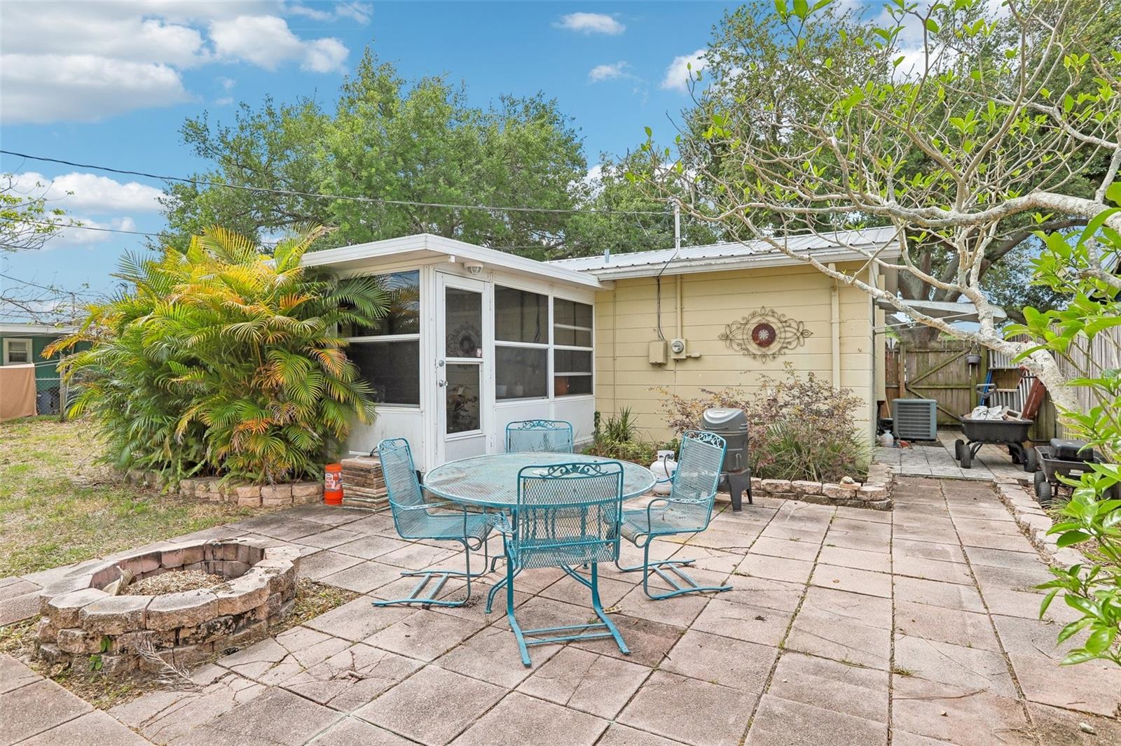 WHITE WOOD TERRACE - Residential