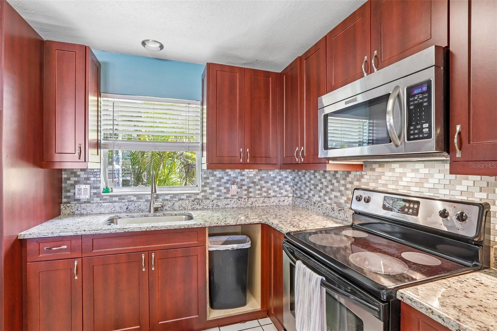 WHITE WOOD TERRACE - Residential