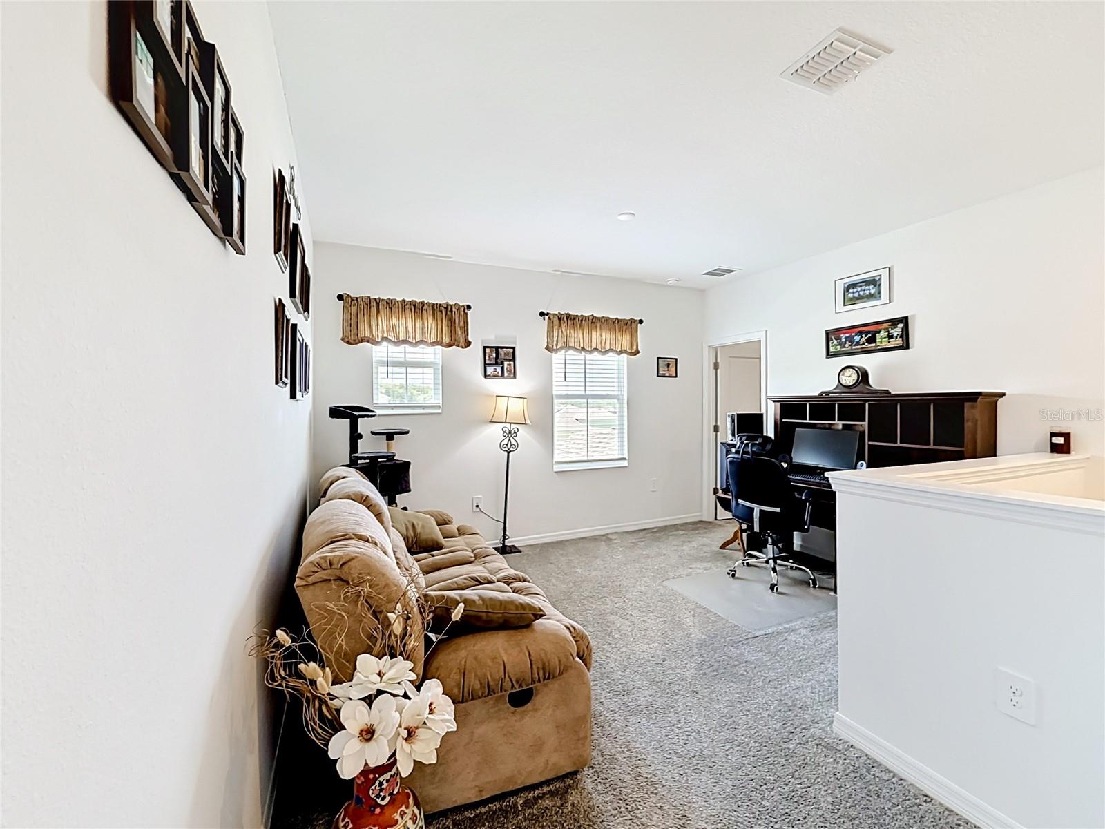 HILLSIDE ESTATES - Residential