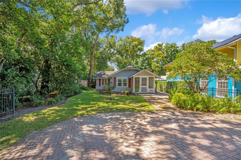 Photo of 628 Forest Street, Windermere, FL 34786 (MLS # O6441329)