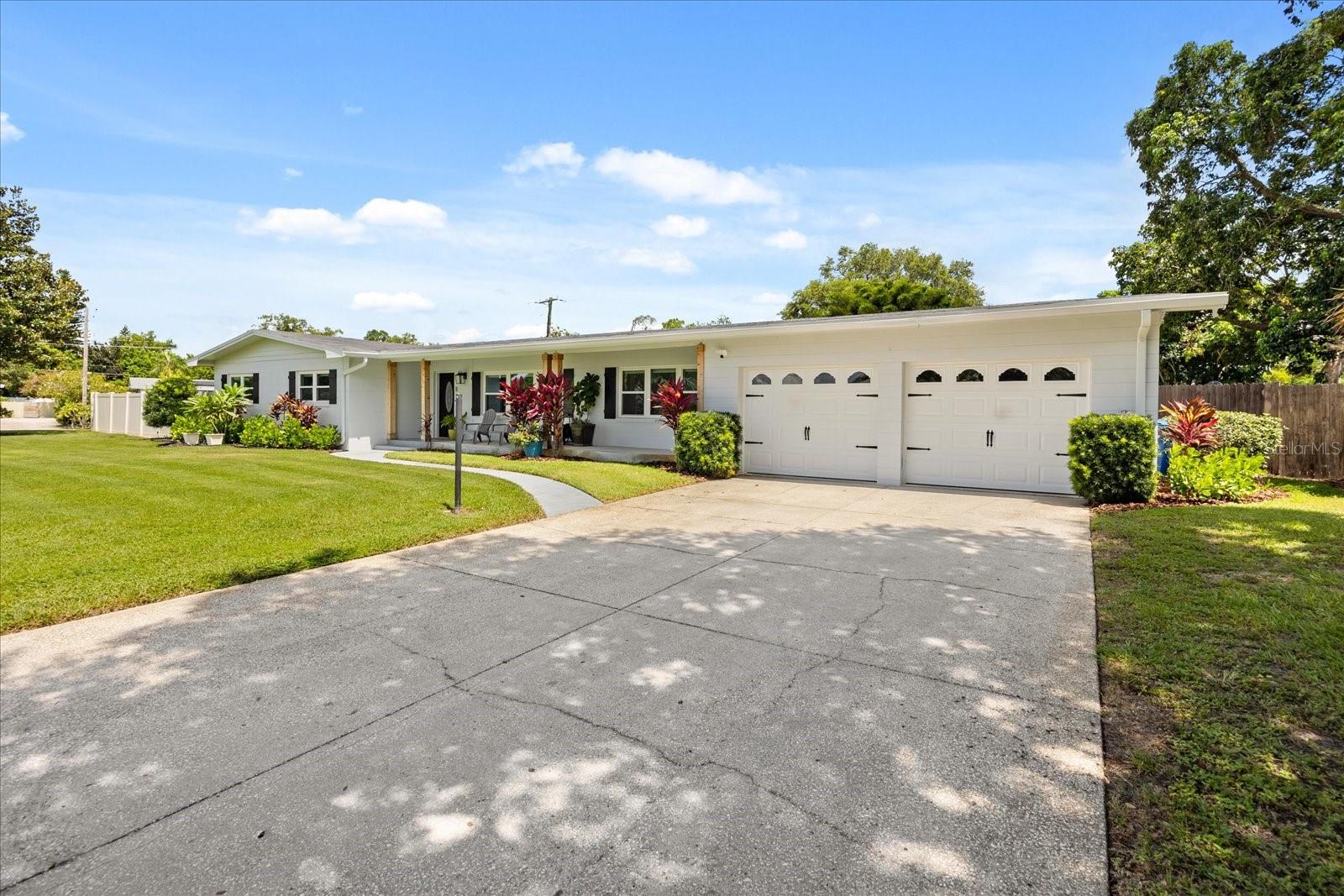 1505 N LAKE MIRROR DRIVE NW