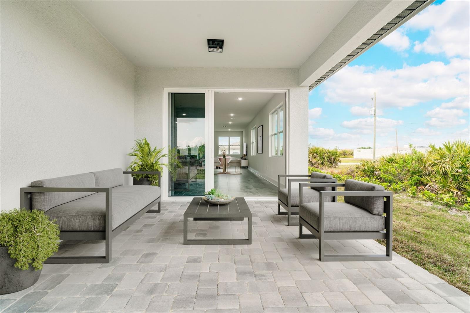 ROTONDA LAKES - Residential
