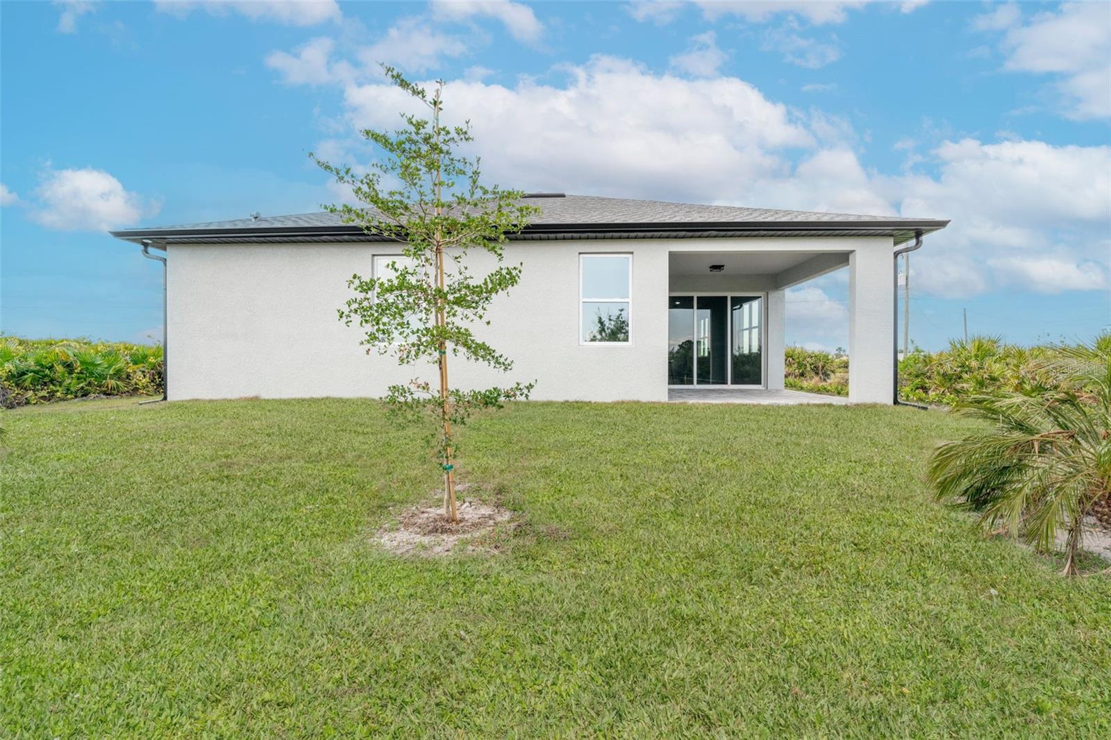 ROTONDA LAKES - Residential