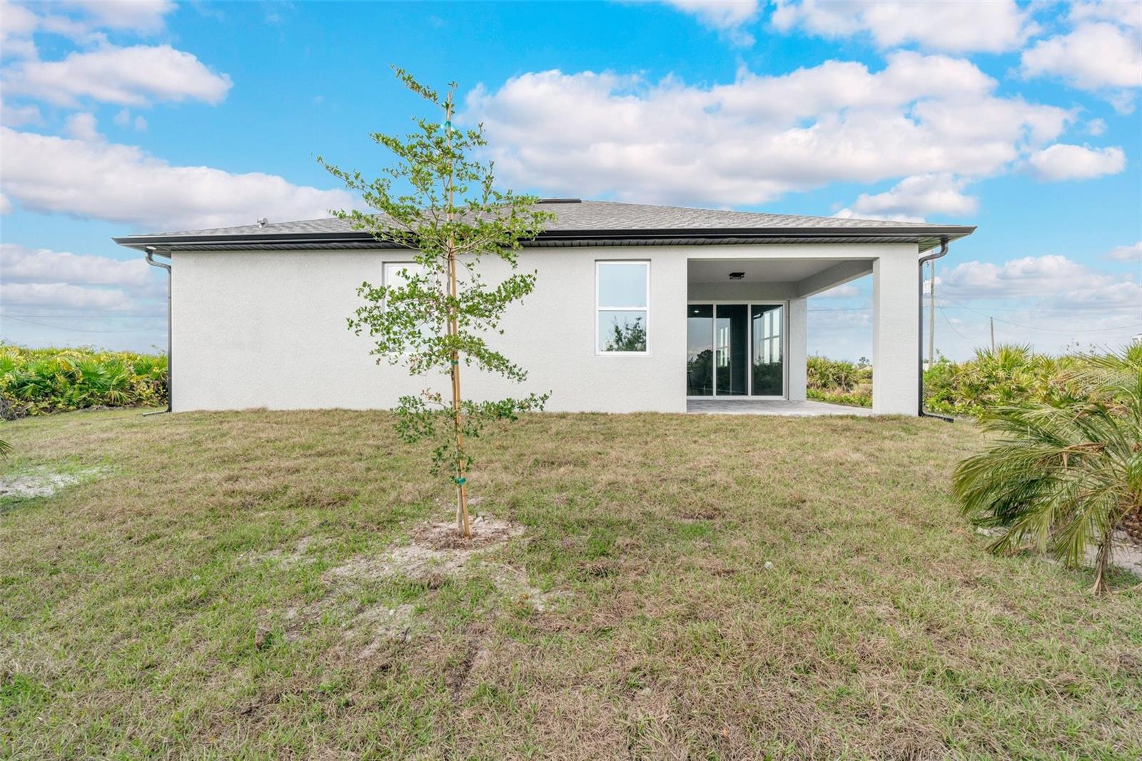 ROTONDA LAKES - Residential
