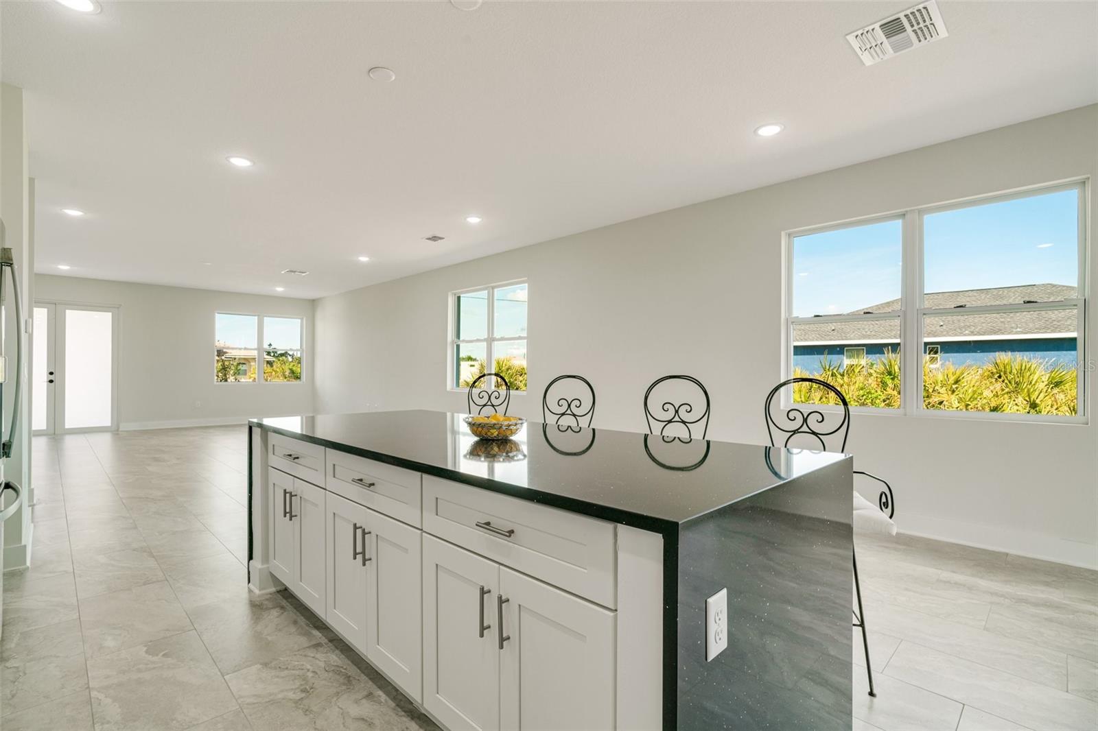 ROTONDA LAKES - Residential