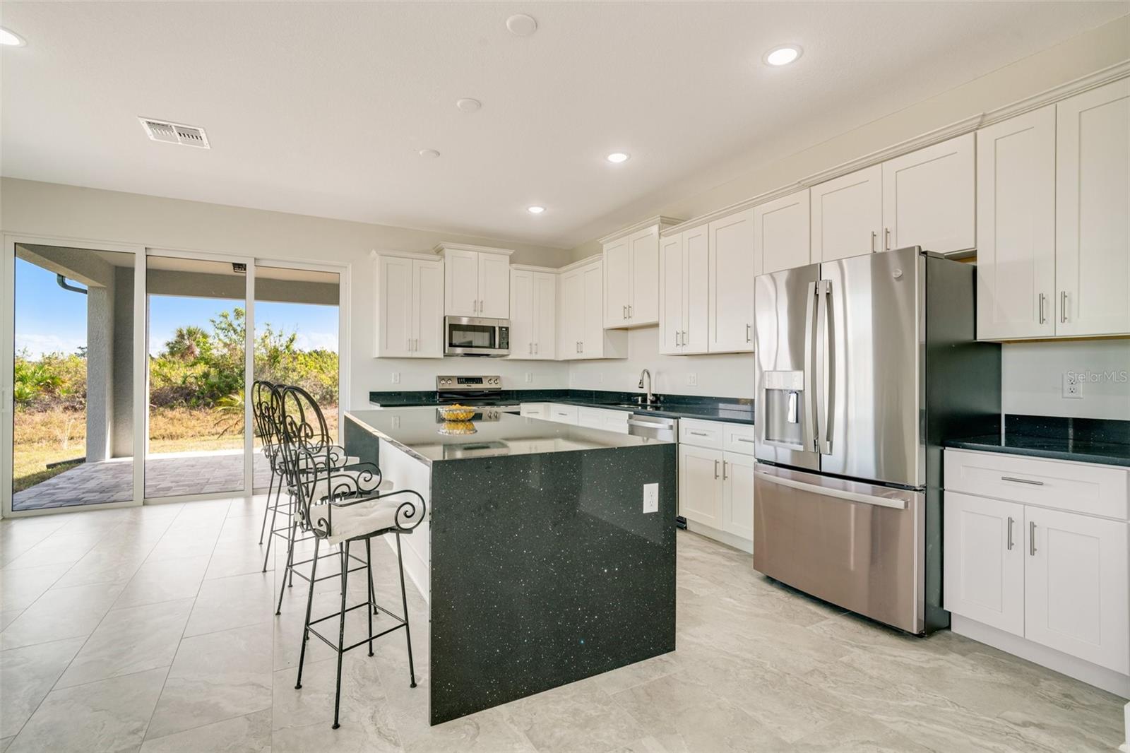 ROTONDA LAKES - Residential