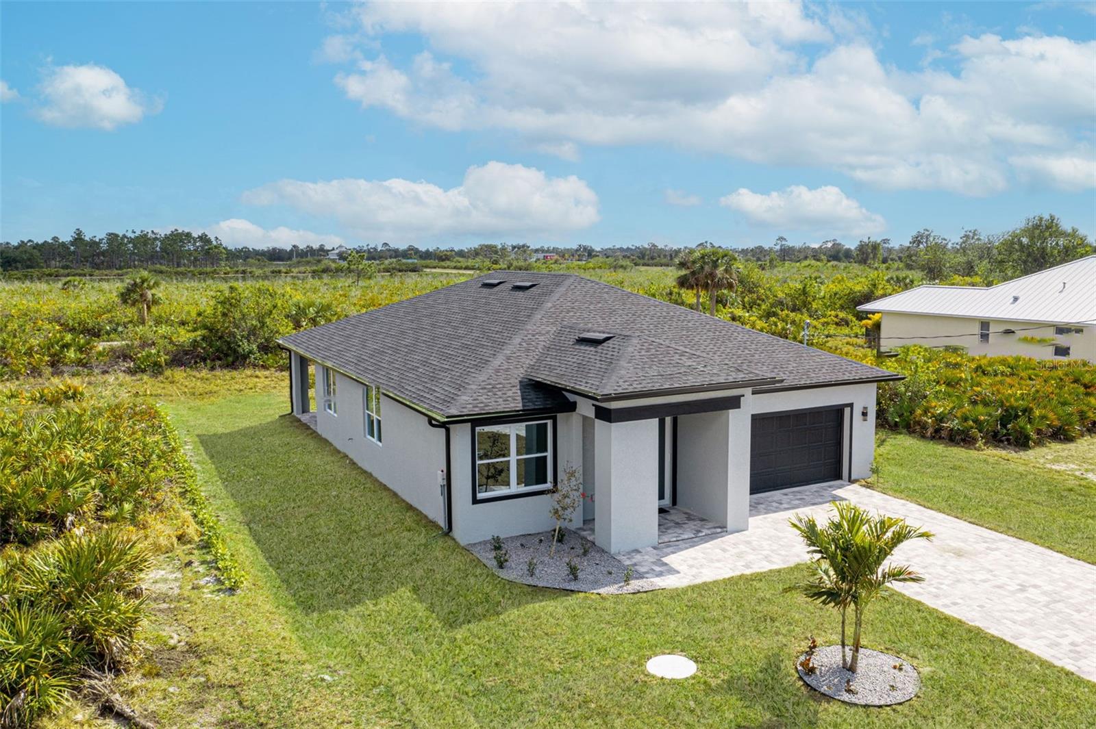 ROTONDA LAKES - Residential