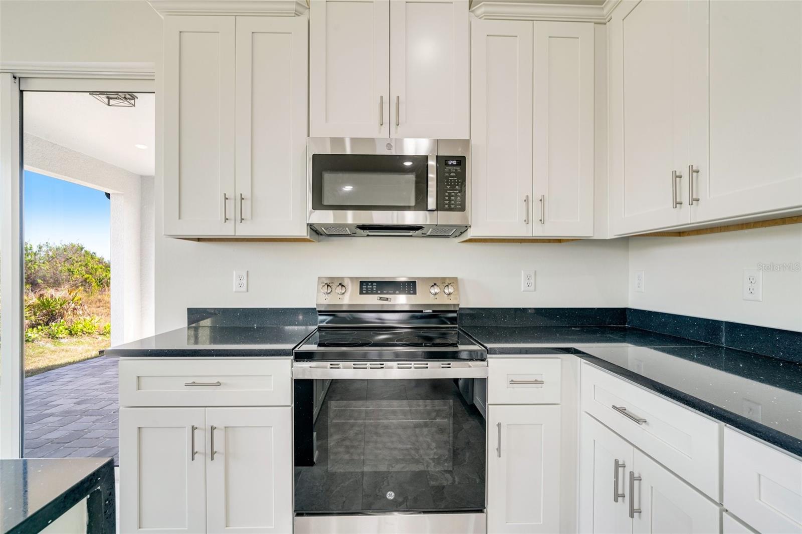 ROTONDA LAKES - Residential