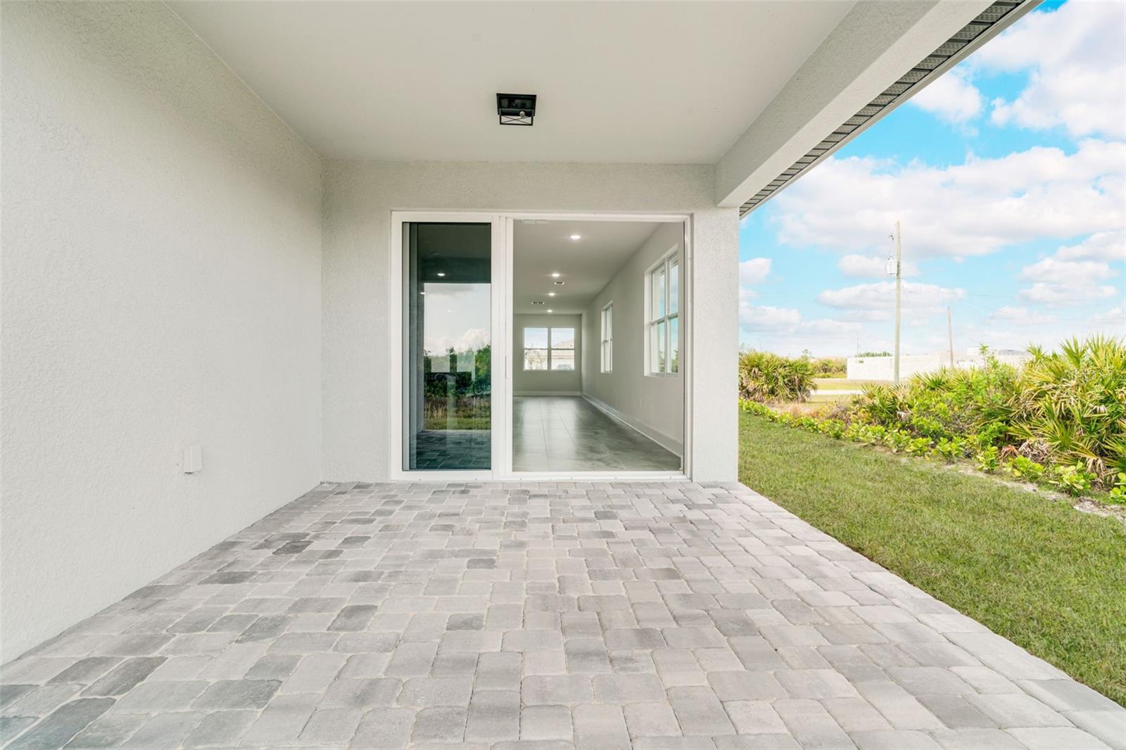 ROTONDA LAKES - Residential