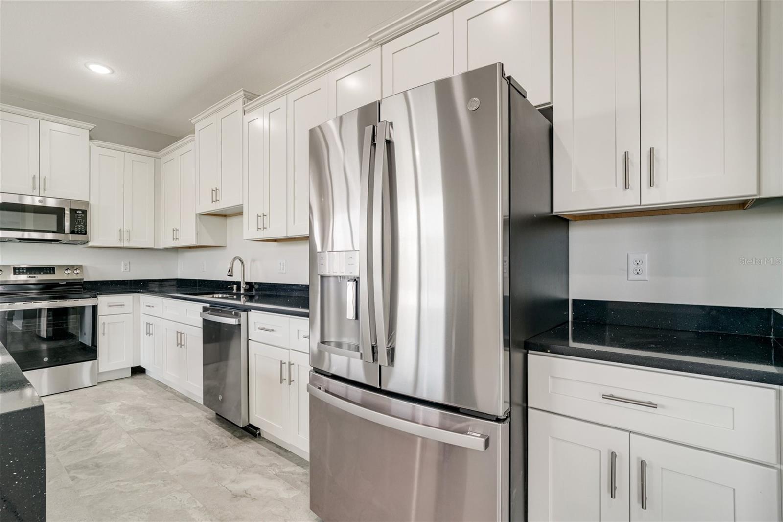 ROTONDA LAKES - Residential