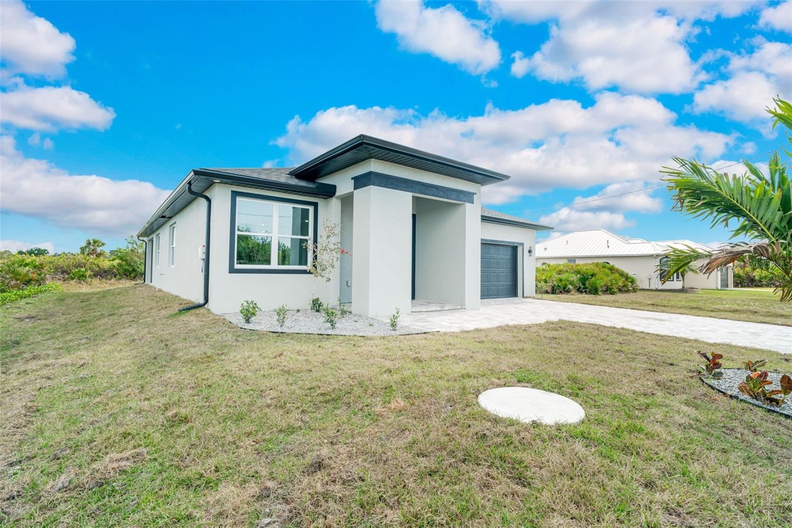 ROTONDA LAKES - Residential