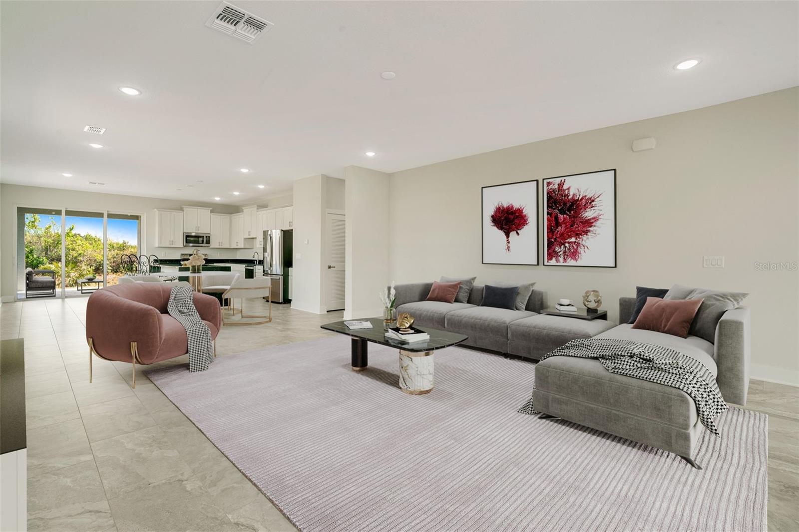 ROTONDA LAKES - Residential