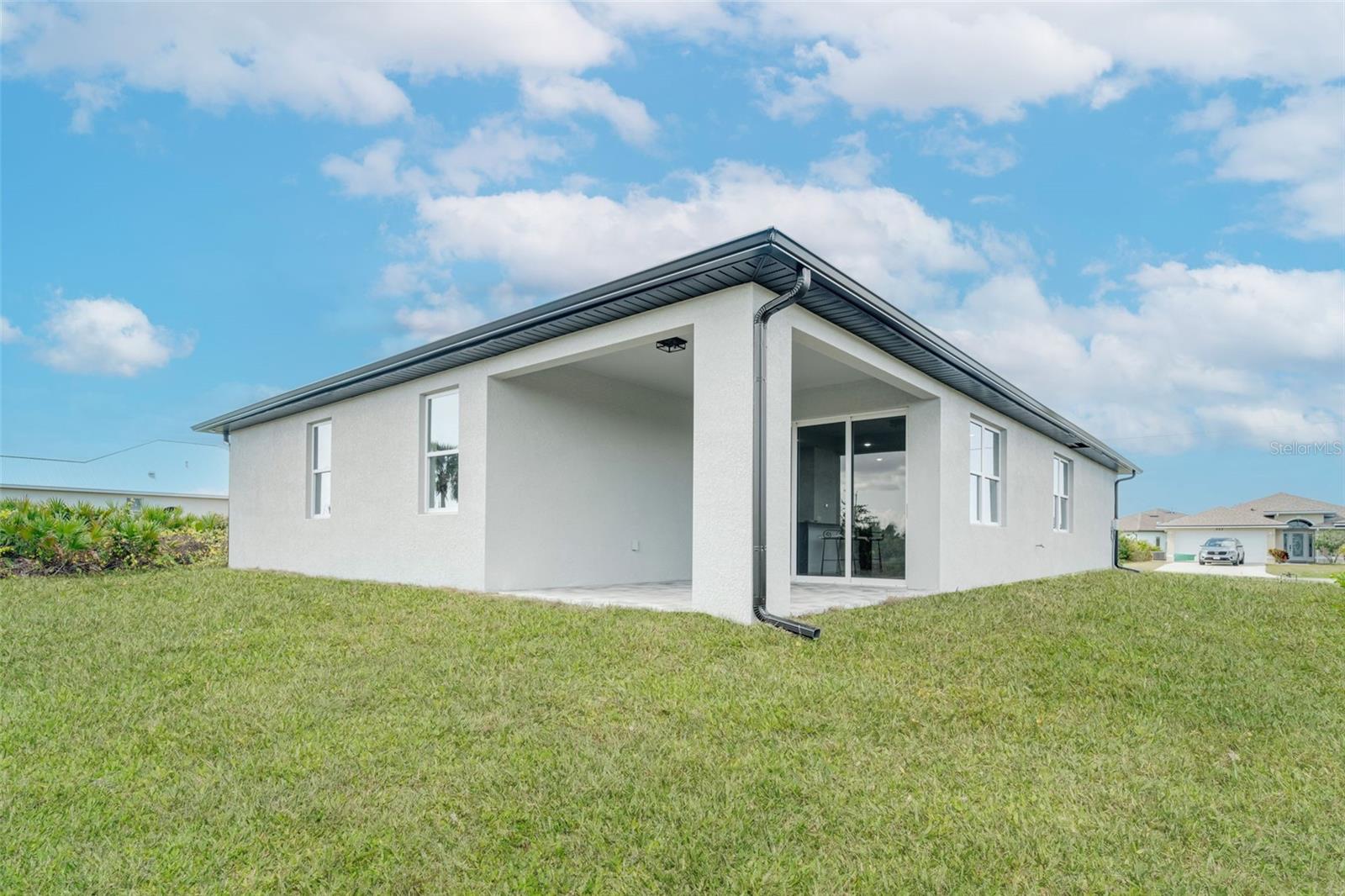 ROTONDA LAKES - Residential