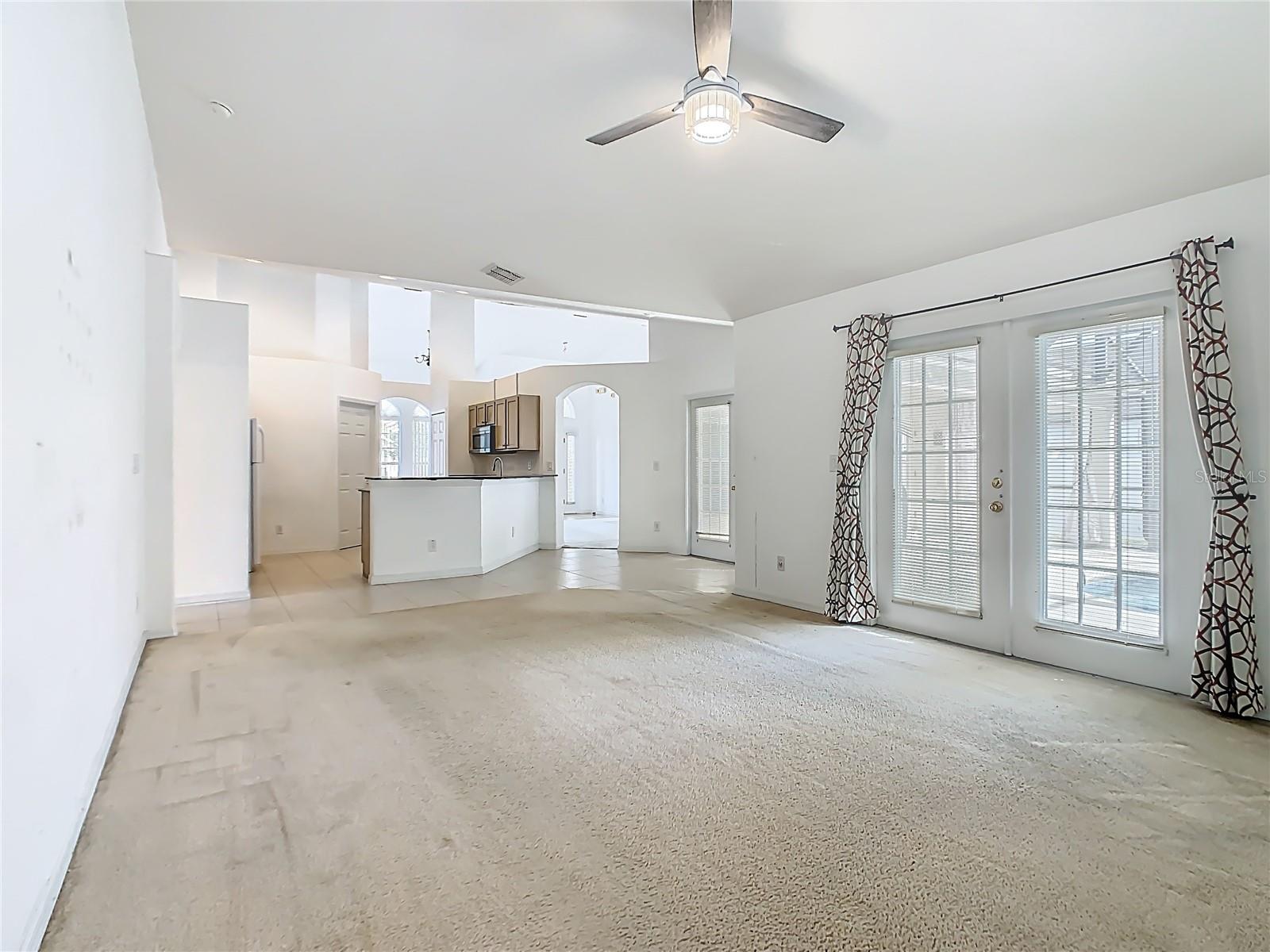 ORANGE TREE PH 06 - Residential