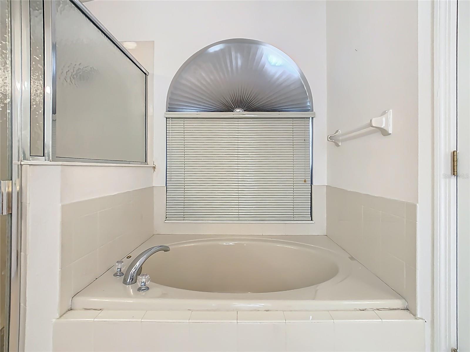 ORANGE TREE PH 06 - Residential