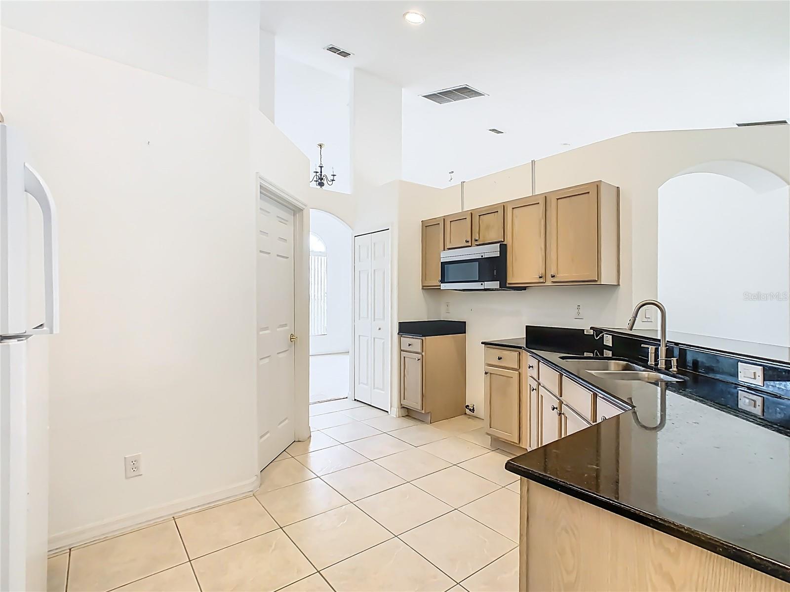 ORANGE TREE PH 06 - Residential