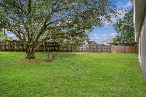 A home in VALRICO