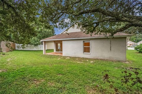 A home in VALRICO