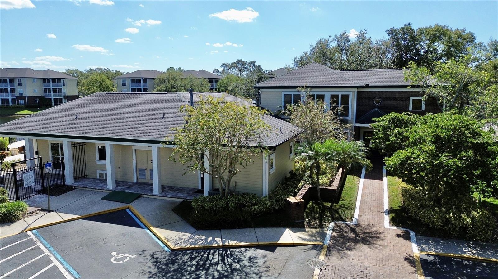 THE LANDINGS OF TAMPA A CONDOM - Residential