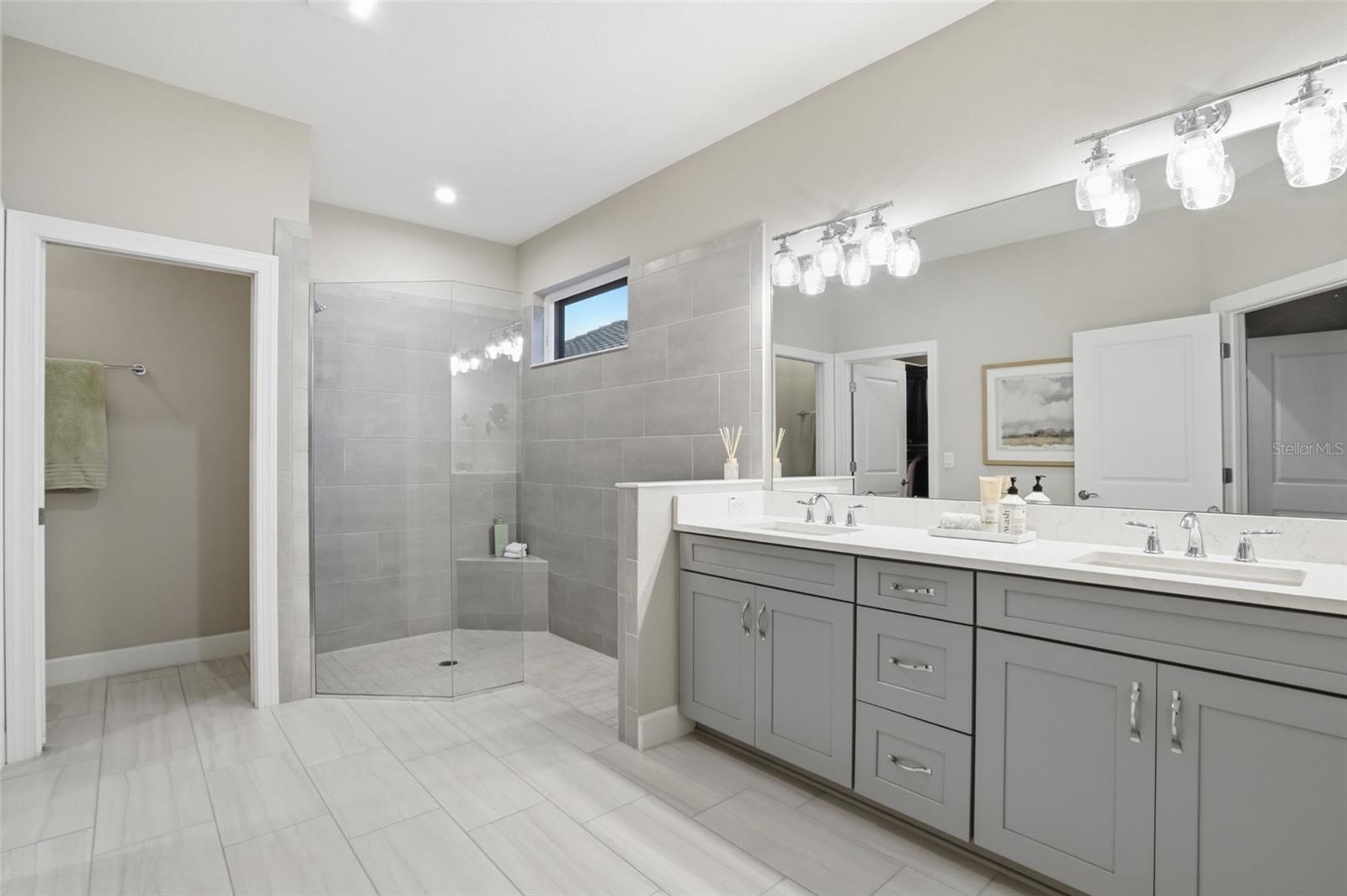 ARTISAN LAKES ESPLANADE PH V SUBPH A1 A2 - Residential