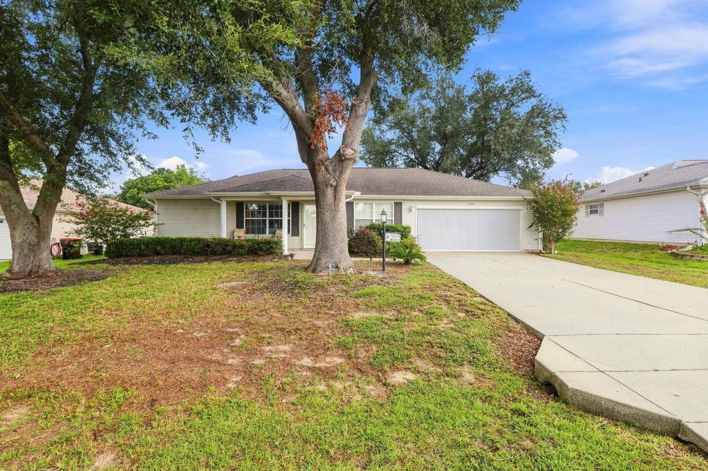 Photo of 6127 SW 84th Place Road, Ocala, FL 34476 (MLS # OM730515)